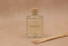 Load image into Gallery viewer, Abinger Diffuser - Lime, Basil &amp; Mandarin
